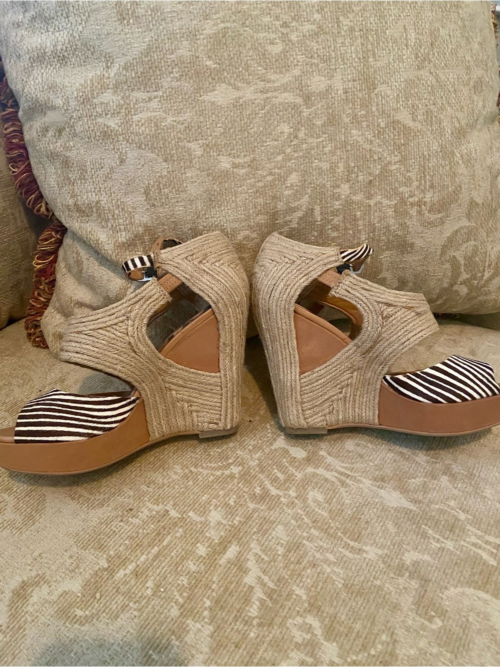 Sam Edelman Beige Wedge Sandals with Striped Toe - Women - Picture 3 of 7